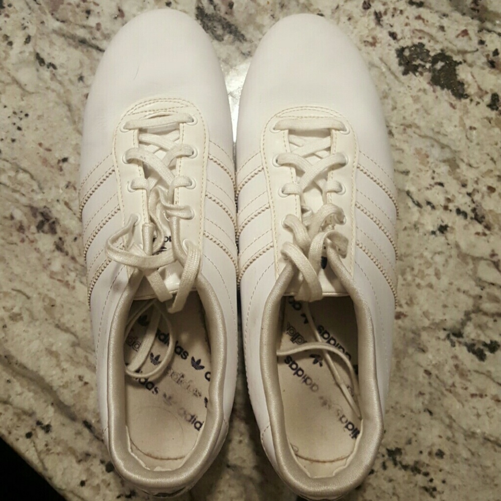 Adidas womens sneakers