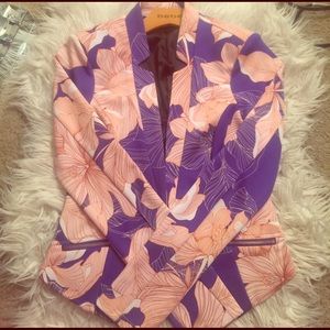 Bebe blazer/short set