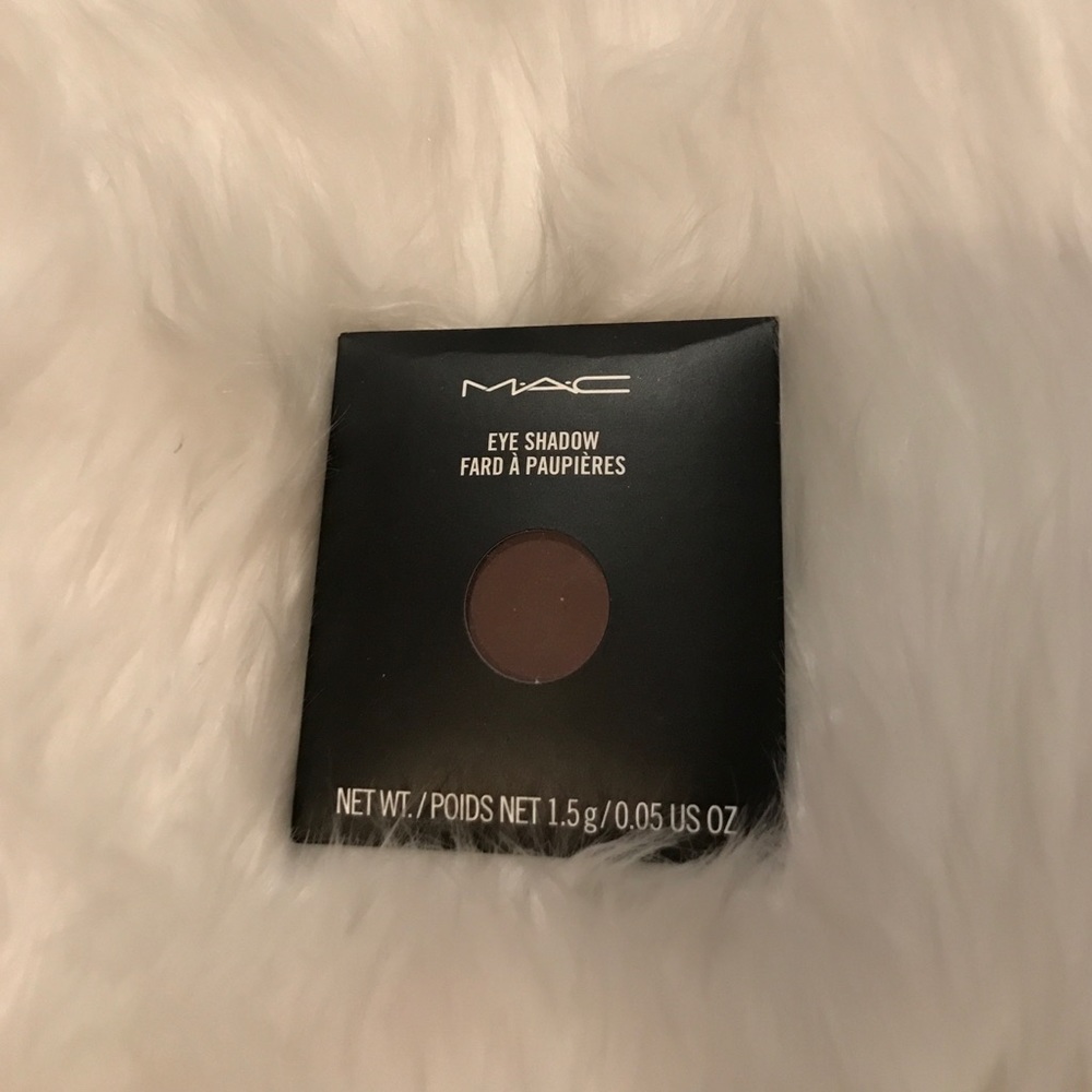 MAC EYESHADOW PAN