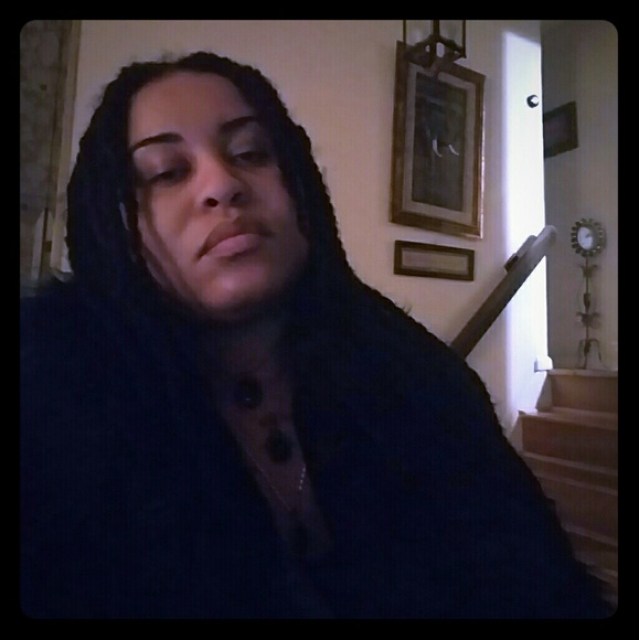 Meet your Posher, Clara - Picture 4 of 7