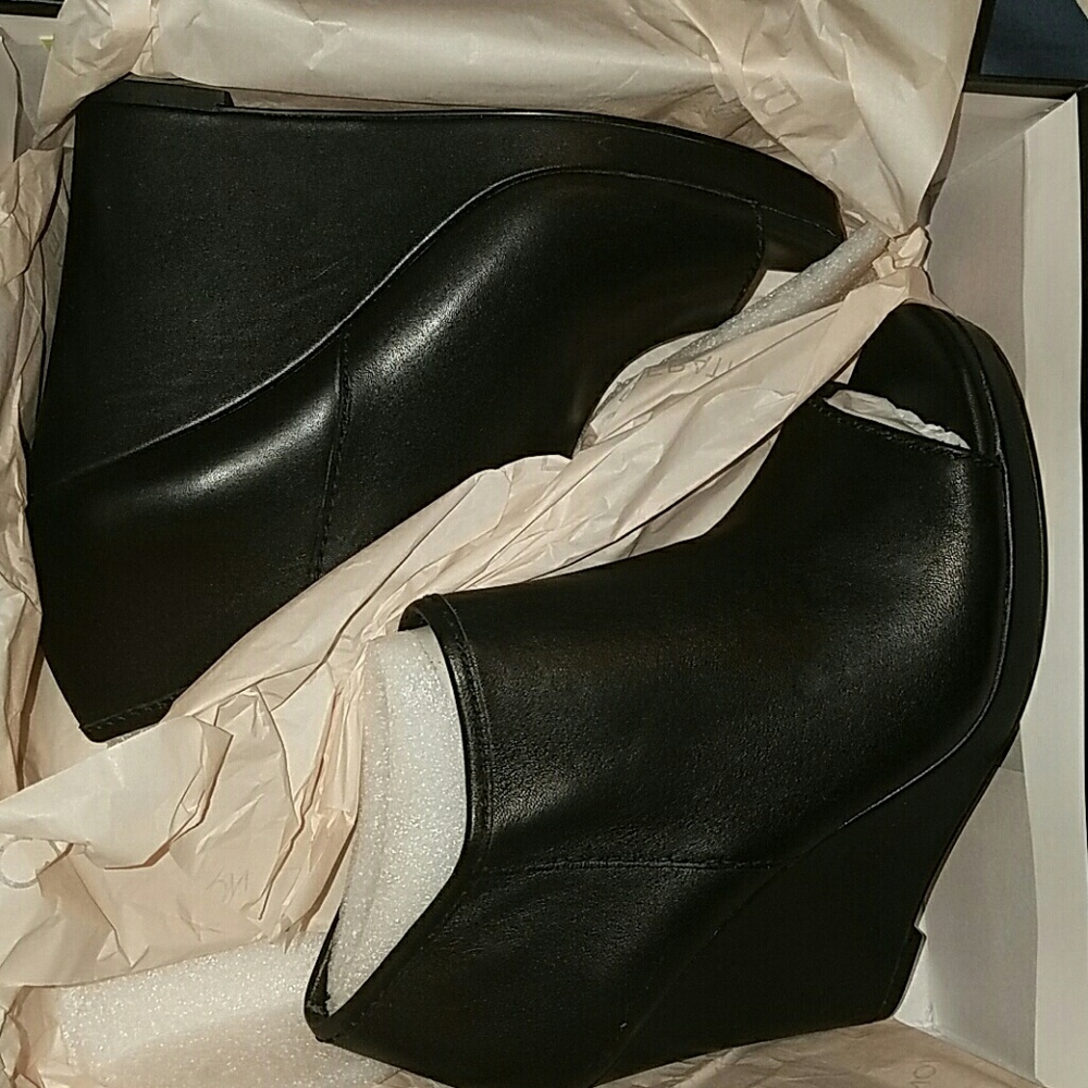 Bcbgeneration - image 1