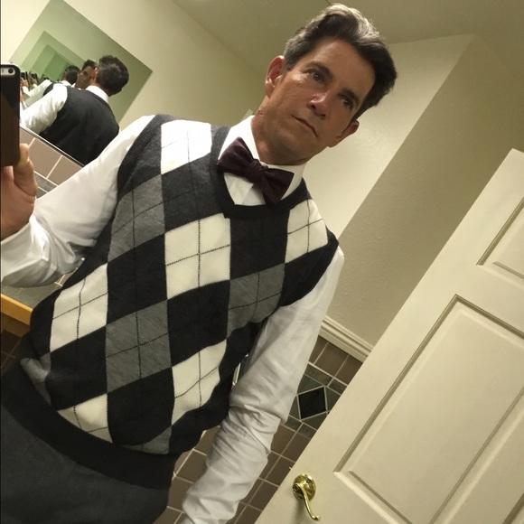 Meet your Posher, Joshua - Picture 3 of 7