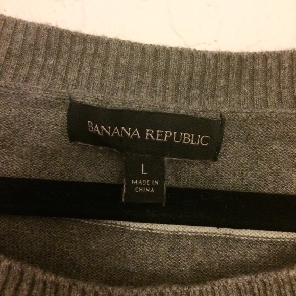 Banana Republic grey and white striped sweater - Picture 4 of 5