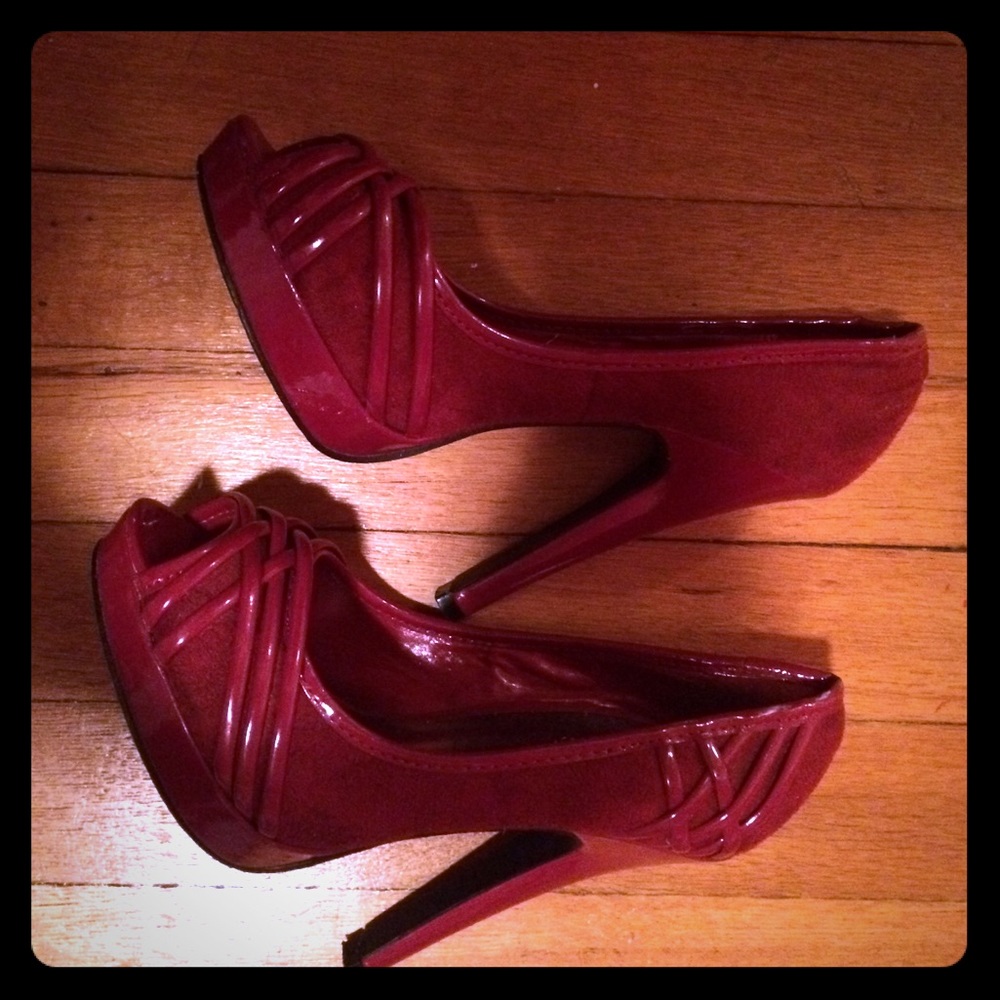 Delicious Bright Red High Heel