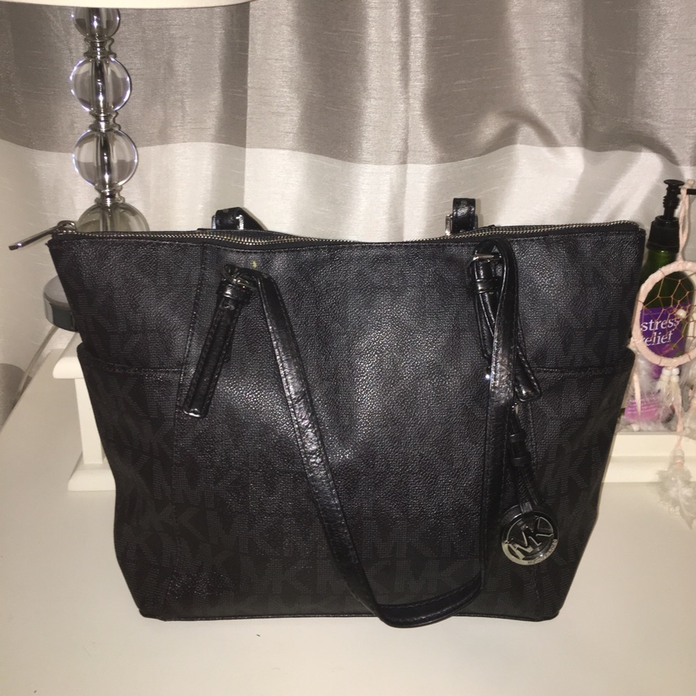 Black Michael kors tote