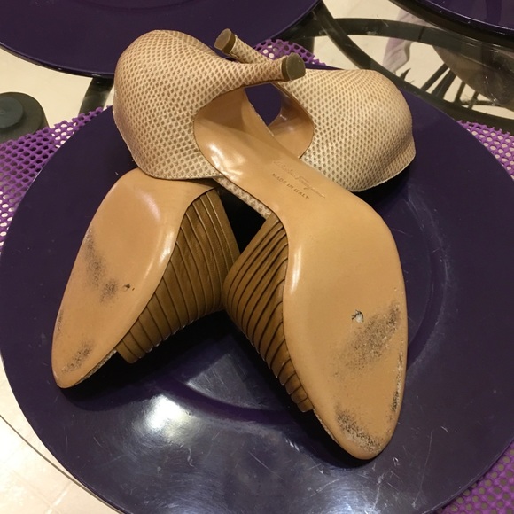 Shoes - Picture 4 of 4