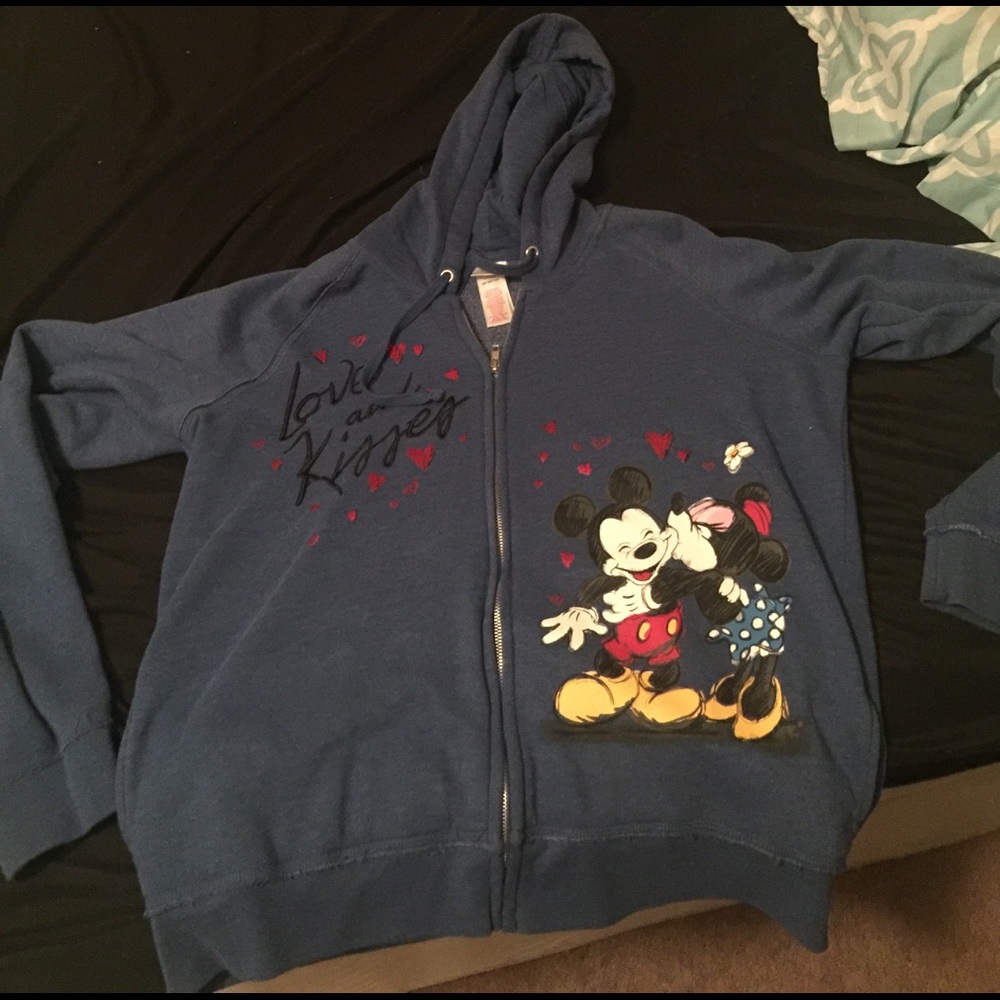 Disney sweatshirt 💝