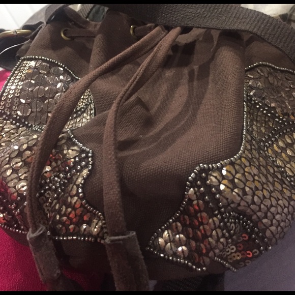 American Eagle cross body bucket bag - Picture 6 of 6