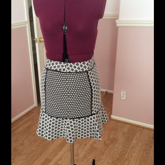 Ann Taylor Loft Flare Skirt - Picture 4 of 5