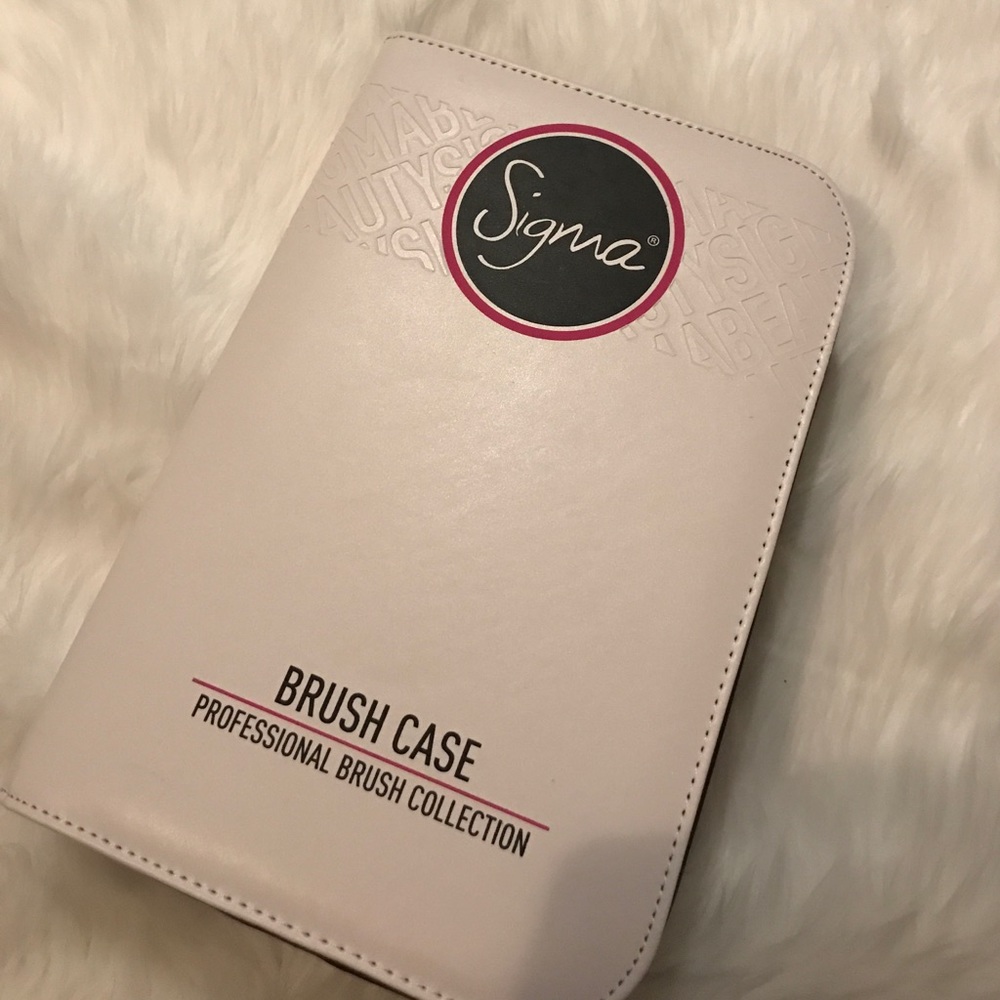 AUTHENTIC SIGMA BRUSH CASE