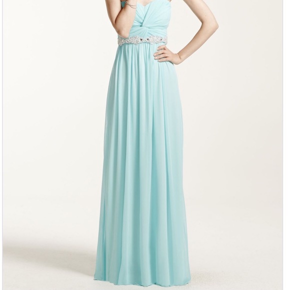 Dress - Picture 4 of 4