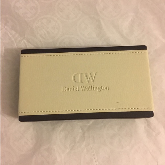 Daniel Wellington box - Picture 1 of 2