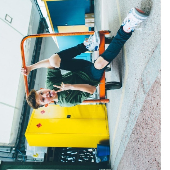 Meet your Posher, Kateleen - Picture 1 of 1