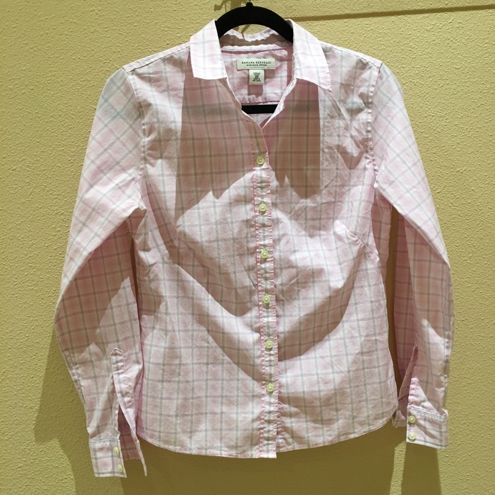 Fitted Stretch Button Down Plaid Blouse