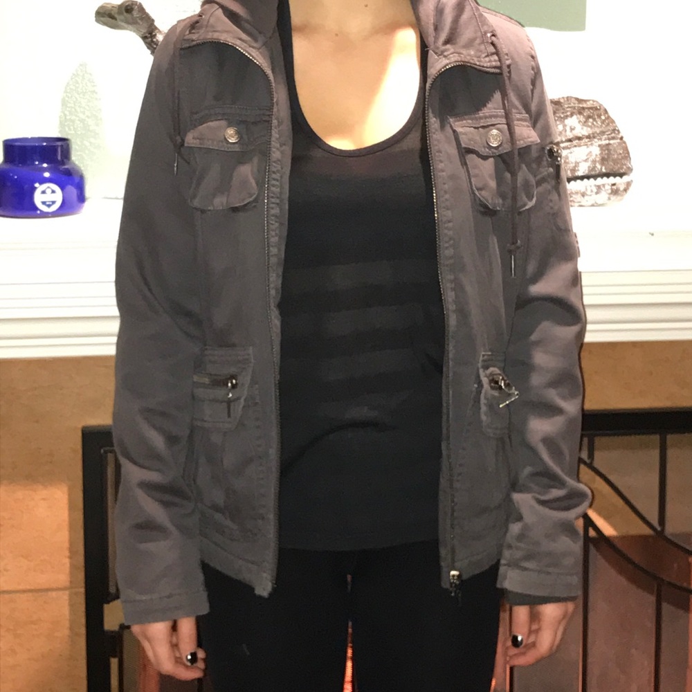 Dark gray Empyre coat!