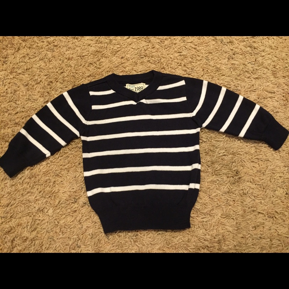 Children's Place Boys 9-12 M Navy/White Sweater