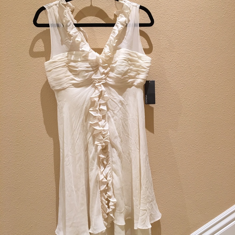 Ruffled Cream Colored Donna Ricco Dress- NWT