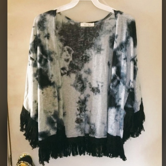 🆕 Gorgeous Tie Dye Kimono - Picture 4 of 5