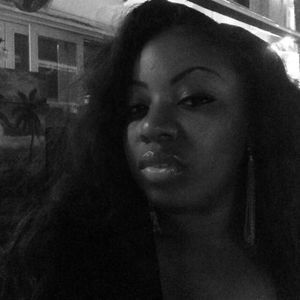 Meet your Posher, Estelle