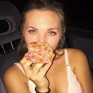 Meet your Posher, Ali