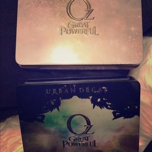 Urban decay eyeshadow palette wizard of oz LE
