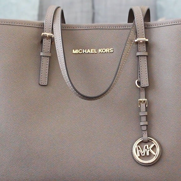 Sold - Picture 2 of 8