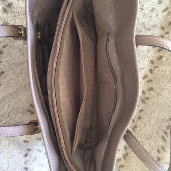 Sold - Picture 3 of 8