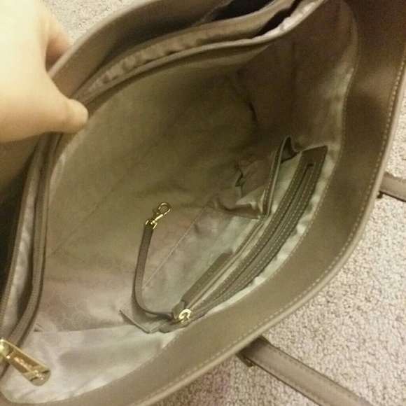 Sold - Picture 5 of 8