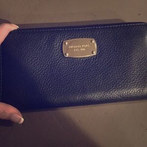 Michael Kors wallet!!