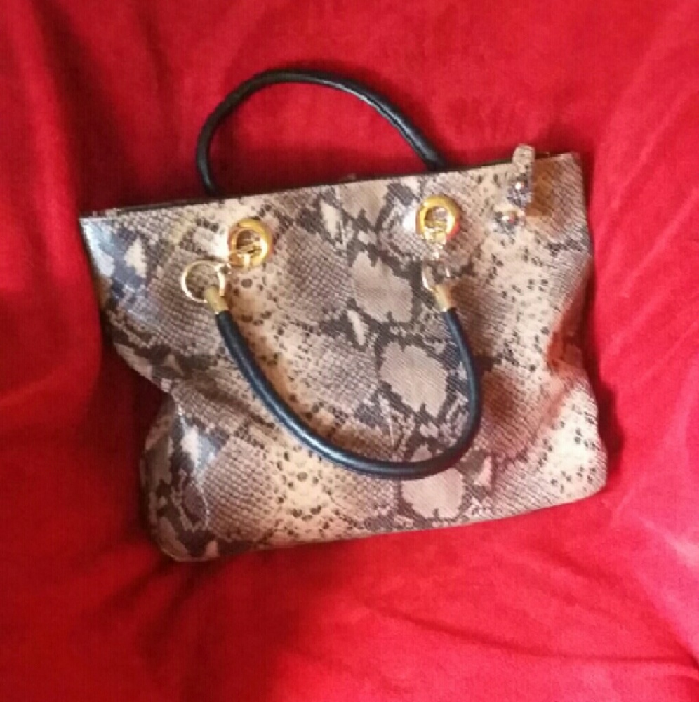 LEATHER BAG
