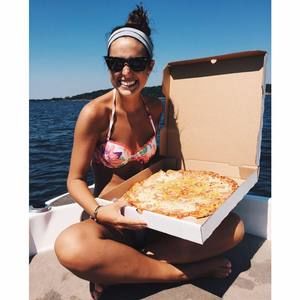 Meet your Posher, Cortney