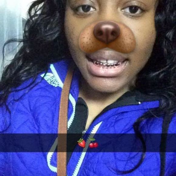 Meet your Posher, Eloise - Picture 1 of 1