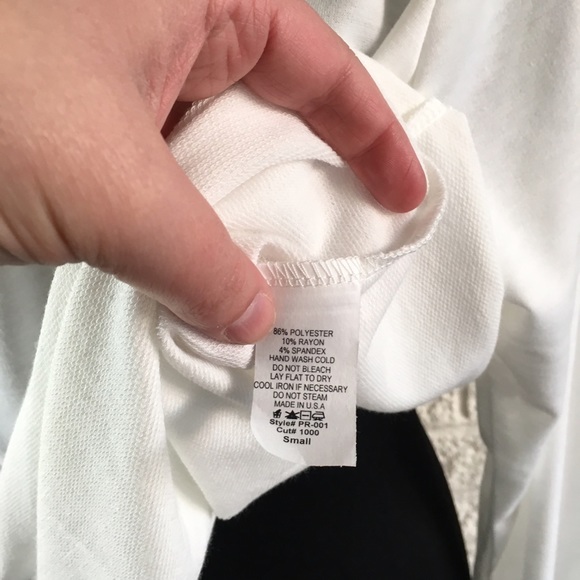 Cold shoulder top - Picture 7 of 7