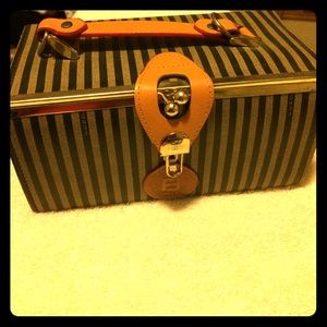 Unique 'jewel' box purse