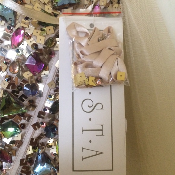 PROM MINI BALLGOWN - Picture 6 of 6