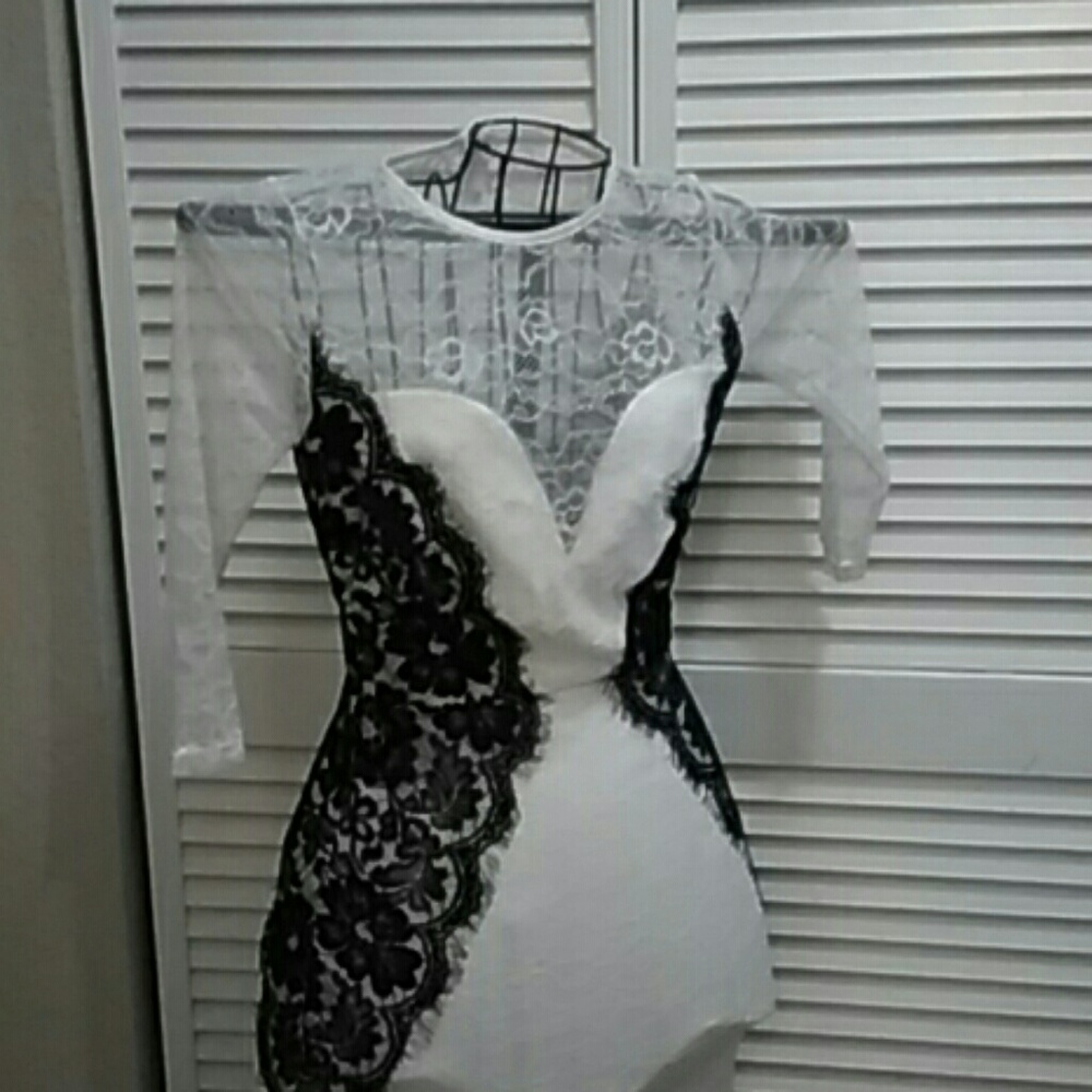 White Long Sleeve Vintage Lace Bodycon Dress