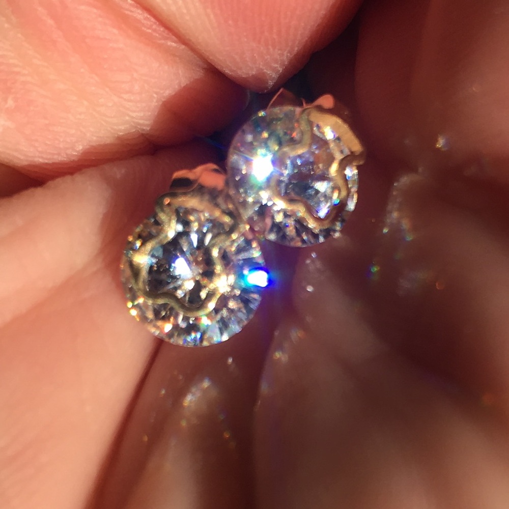 Crystal Gold Bear Earrings - Picture 3 of 8