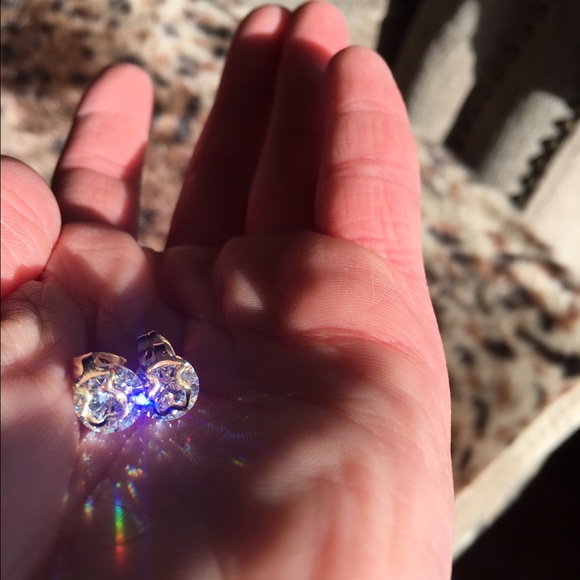 Crystal Gold Bear Earrings - Picture 8 of 8