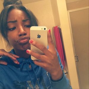 Meet your Posher, Monae