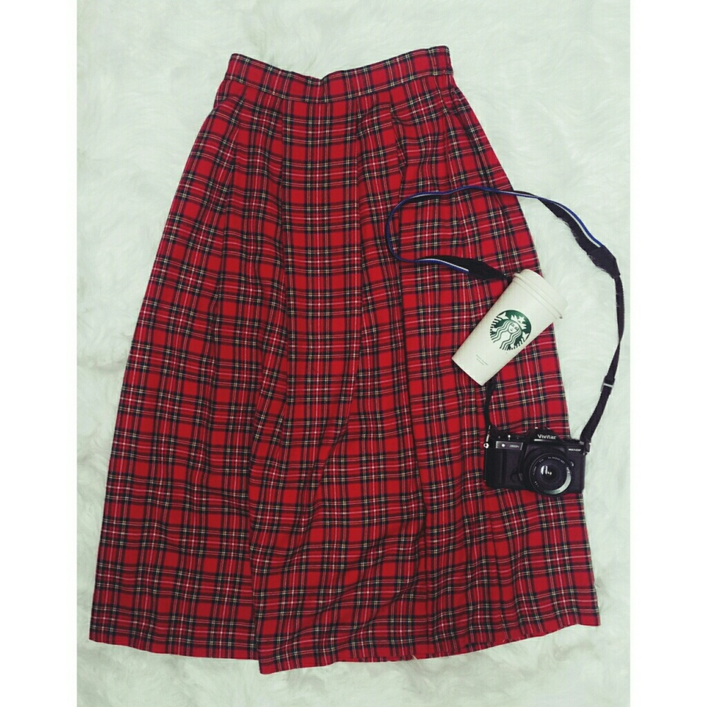 Vintage Karen Scott plaid pleated midi skirt, sz 8