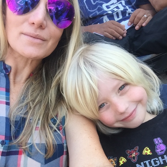 Meet your Posher, Amber - Picture 2 of 2