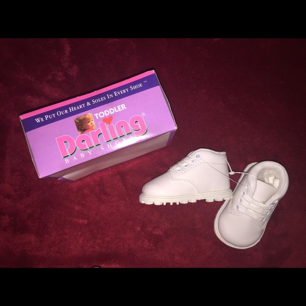 Darling infant/baby white shoes net!! - Picture 2 of 5