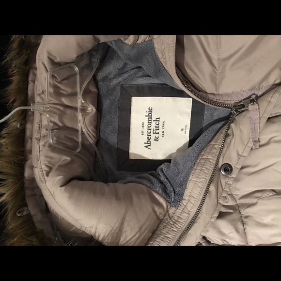 Abercrombie & Fitch puff Jacket - Picture 6 of 6