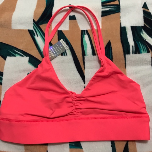 Victoria's Secret PINK Ultimate Halter Sport Bra - Picture 2 of 3