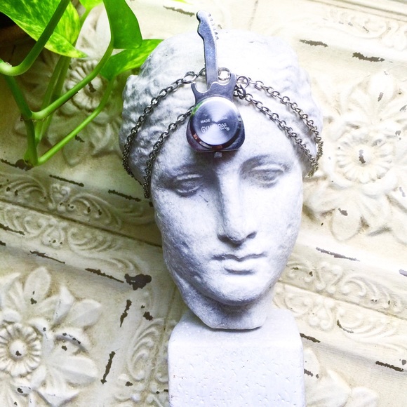 . {GYMBOREE} Electric red guitar clock necklace - Picture 5 of 8