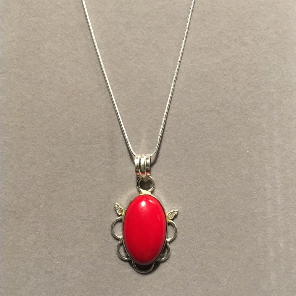 Large red coral pendant/Sterling Silv. Snake Chain - Picture 2 of 3