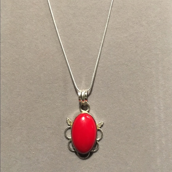 Large red coral pendant/Sterling Silv. Snake Chain - Picture 2 of 3