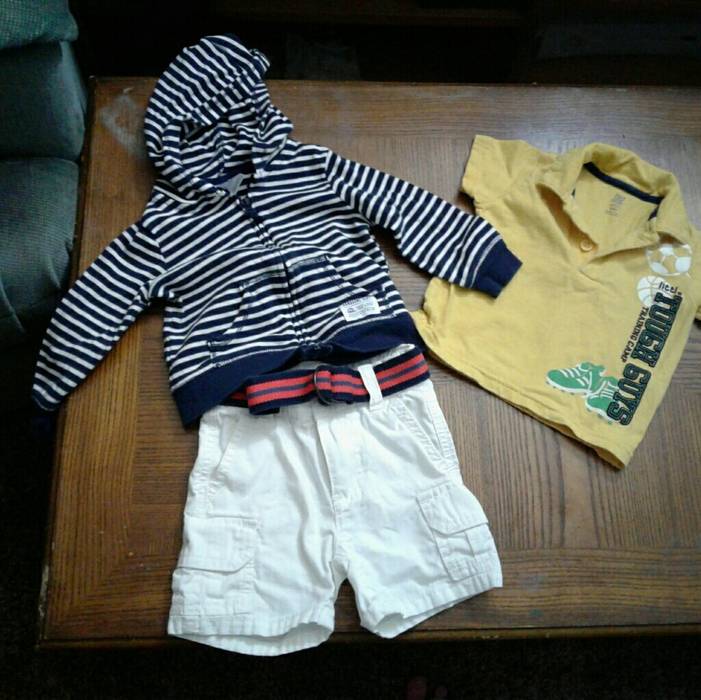 Boys 6-12m outfit. Like new.