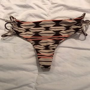 Acacia Kauai bottoms in Native