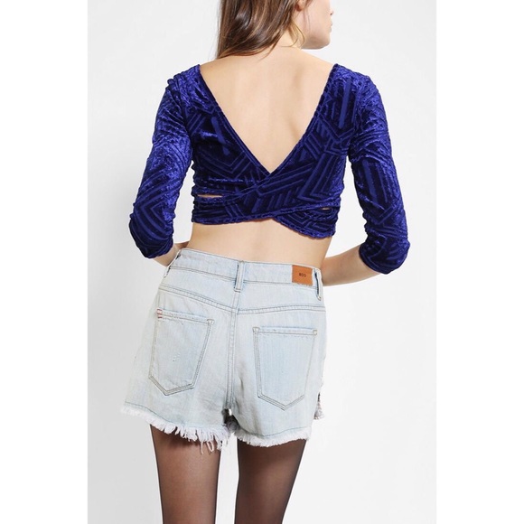 NWOT [Sparkle & Fade] Velvet Cross-Back Crop Top - Picture 2 of 4